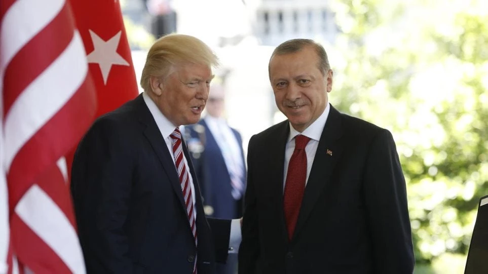 Επικοινωνία Τραμπ – Ερντογάν για την κατάληψη των ουκρανικών πλοίων